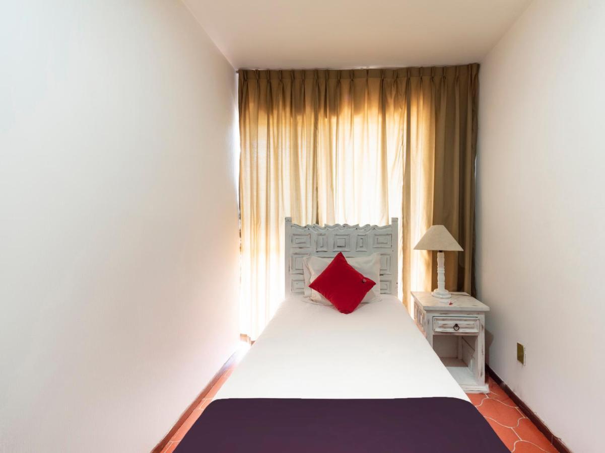 Suites Internacional Zapopan Exterior photo