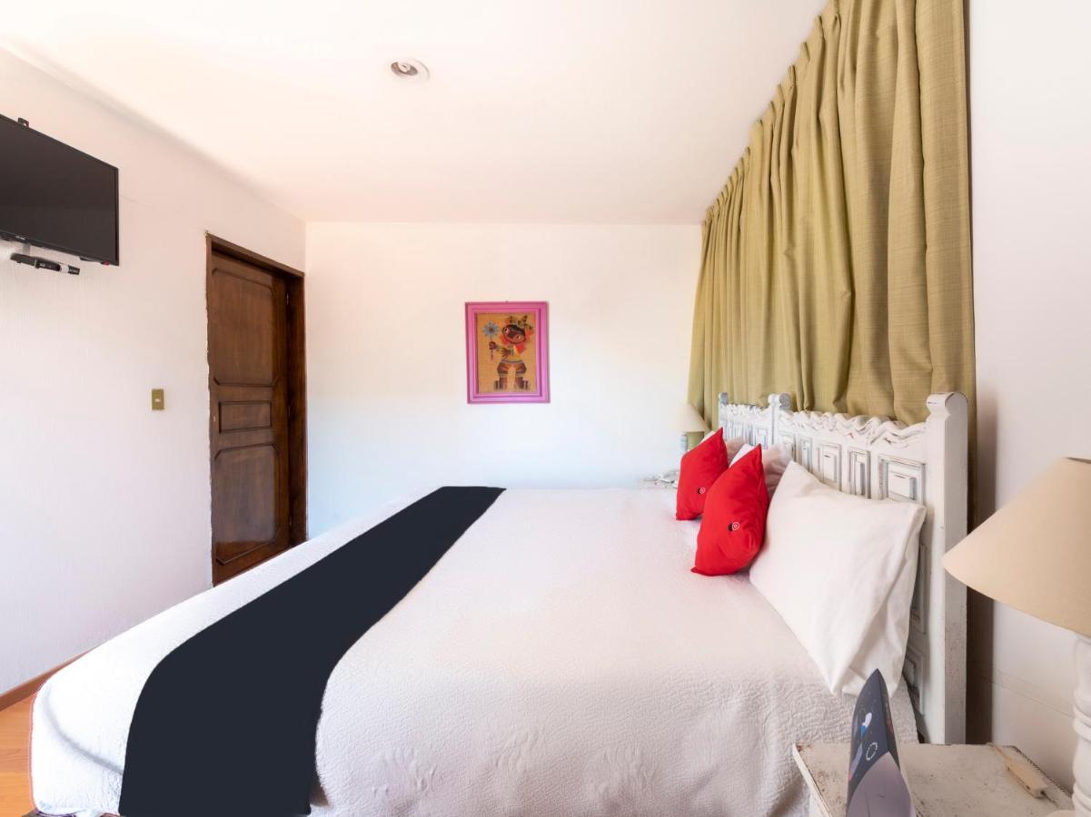 Suites Internacional Zapopan Exterior photo