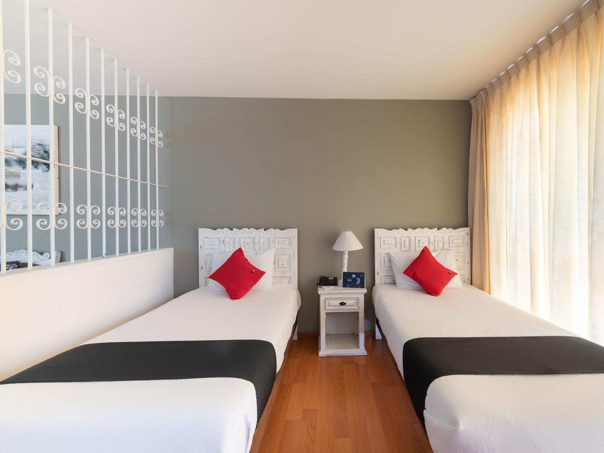 Suites Internacional Zapopan Exterior photo