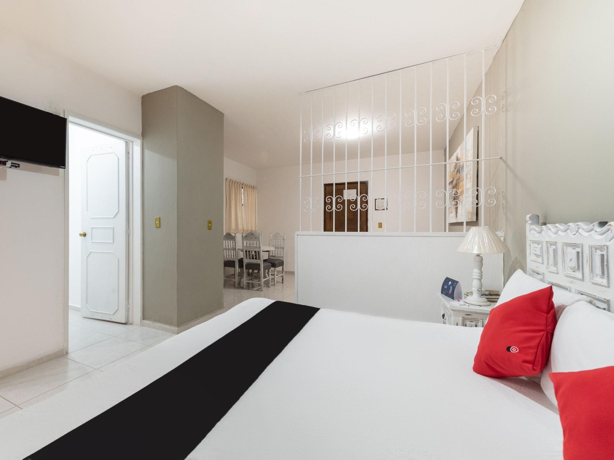 Suites Internacional Zapopan Exterior photo