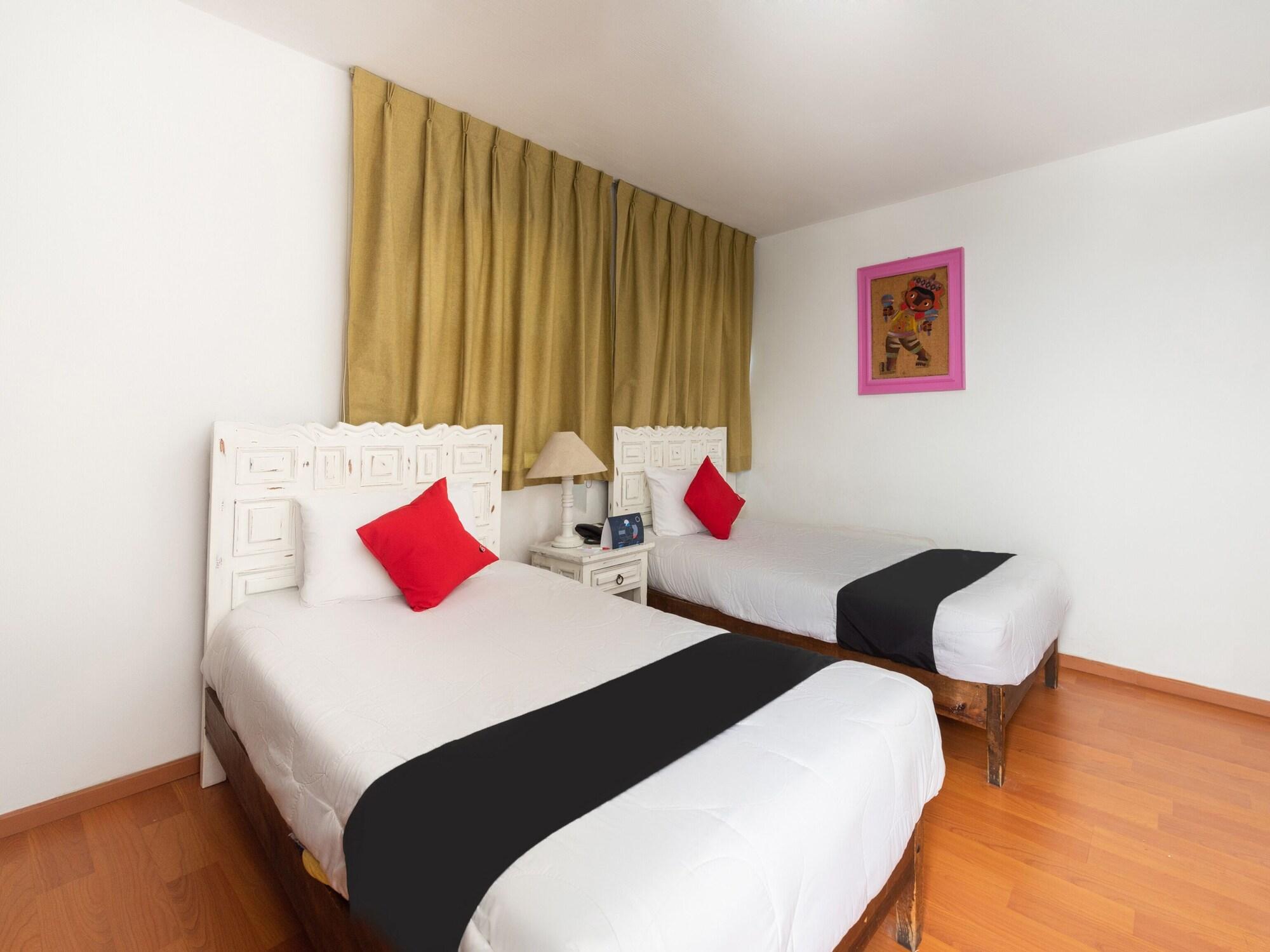 Suites Internacional Zapopan Exterior photo